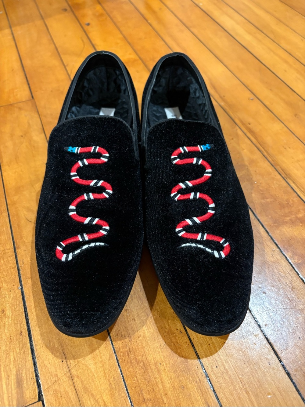 Steve Madden Black Velvet Slip-On Loafers with Red Snake Embroidery